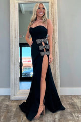 Black Mermaid Gown with Sweetheart Neckline and Dramatic Slit Prom Dress