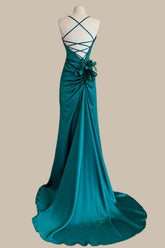 Chic Emerald Green Evening Gown with Crisscross Lace-Up Detail and Ruched Waist