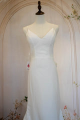Chic Spaghetti Straps Mermaid Chapel Train Satin Wedding Dress with Bowknot