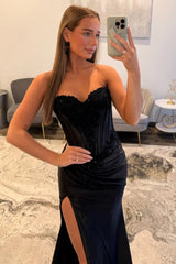 Elegant Black Lace Bodice Sweetheart Lace Up Prom Evening Gown with Slit