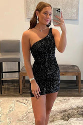 Glitter Black One-Shoulder Sequin Homecoming Dress with Fitted Skirt