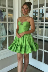 Green A-Line Strapless Corset Homecoming Dress with Beaded Brooch