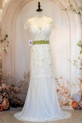 Luxurious Glitter Mermaid Keyhole Back Wedding Dress with Sequin and Belt