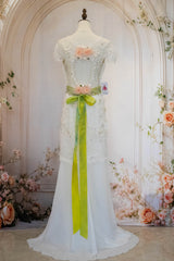 Luxurious Glitter Mermaid Keyhole Back Wedding Dress with Sequin and Belt