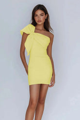 Minimalis One-Shoulder Bodycon Homecoming Dress with Statement Bow