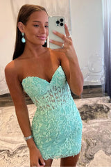 Chic Tulle Sweetheart Homecoming Dress with Appliques and Lace-Up Back