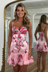 Pretty Sheath Spaghetti Straps Zipper Back Short Print Layered Homecoming Dress