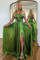 Stunning Metallic Halter Neck A-Line Prom Dress with High Leg Slit