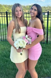 Stunning Off-the-Shoulder Ruched Bodycon Short Homecoming Dress