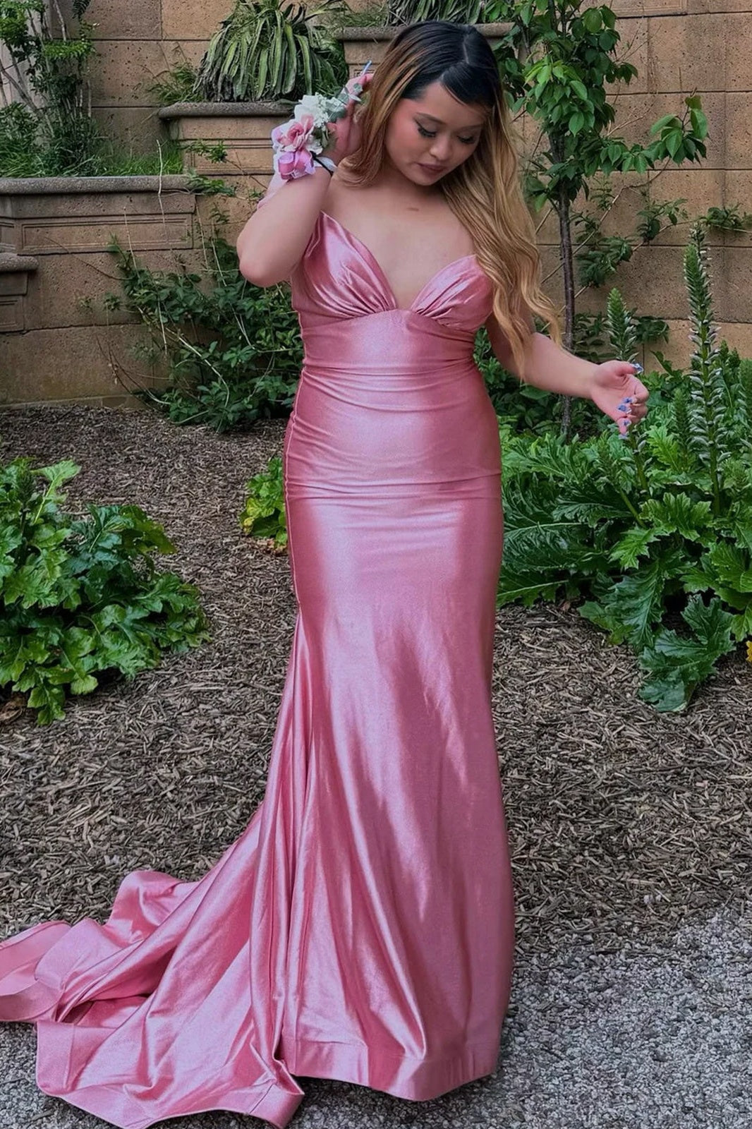 Trendy Mermaid V Neck Pink Long Party Dress with Sweep Train