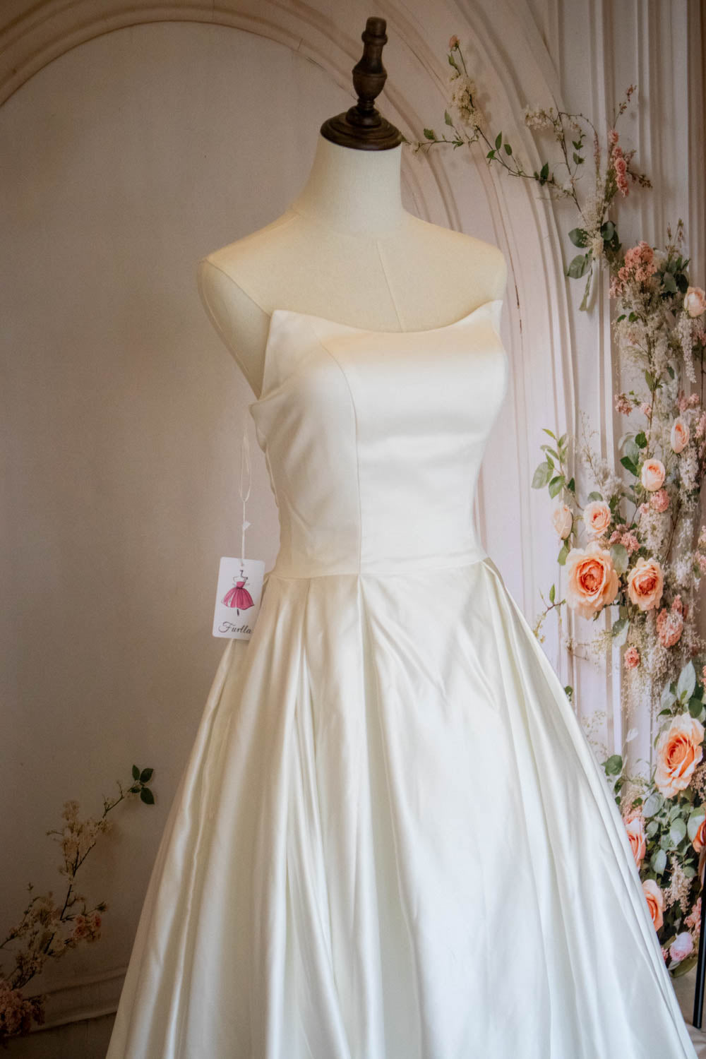 A-Line Strapless Lace Up Back Chapel Train White Satin Wedding Dress