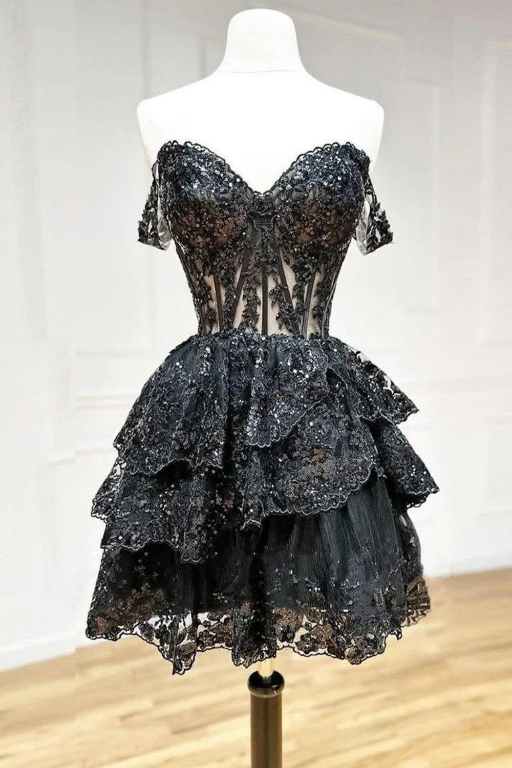 Glamorous Dark Blue Off-The-Shoulder A-Line Tiered Short Party Dress