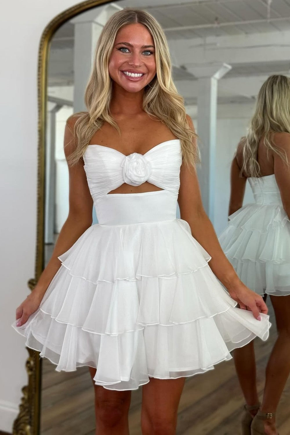 Adorable A-Line Strapless Short Layered Chiffon Homecoming Dress with 3D Flower
