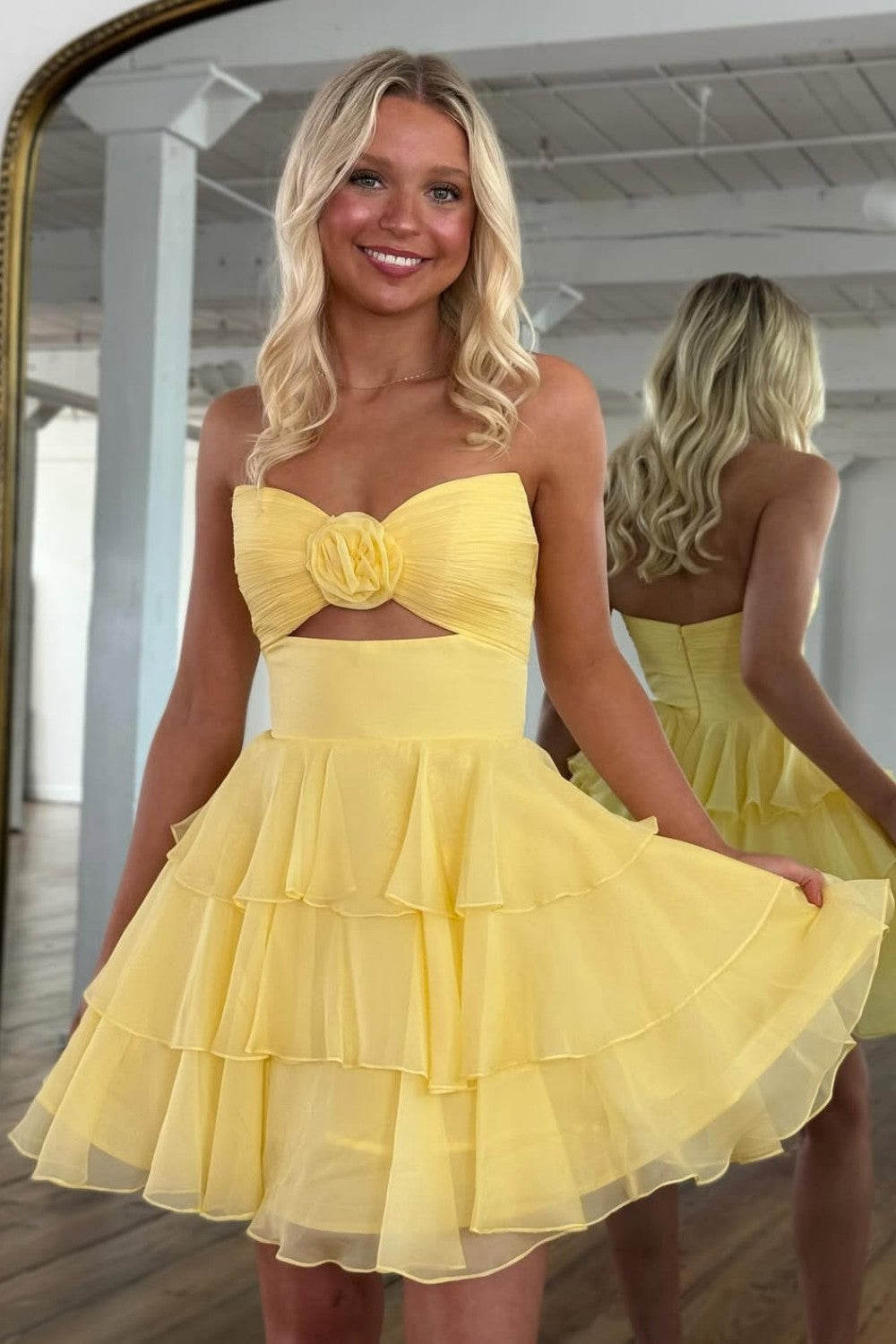 Adorable A-Line Strapless Short Layered Chiffon Homecoming Dress with 3D Flower