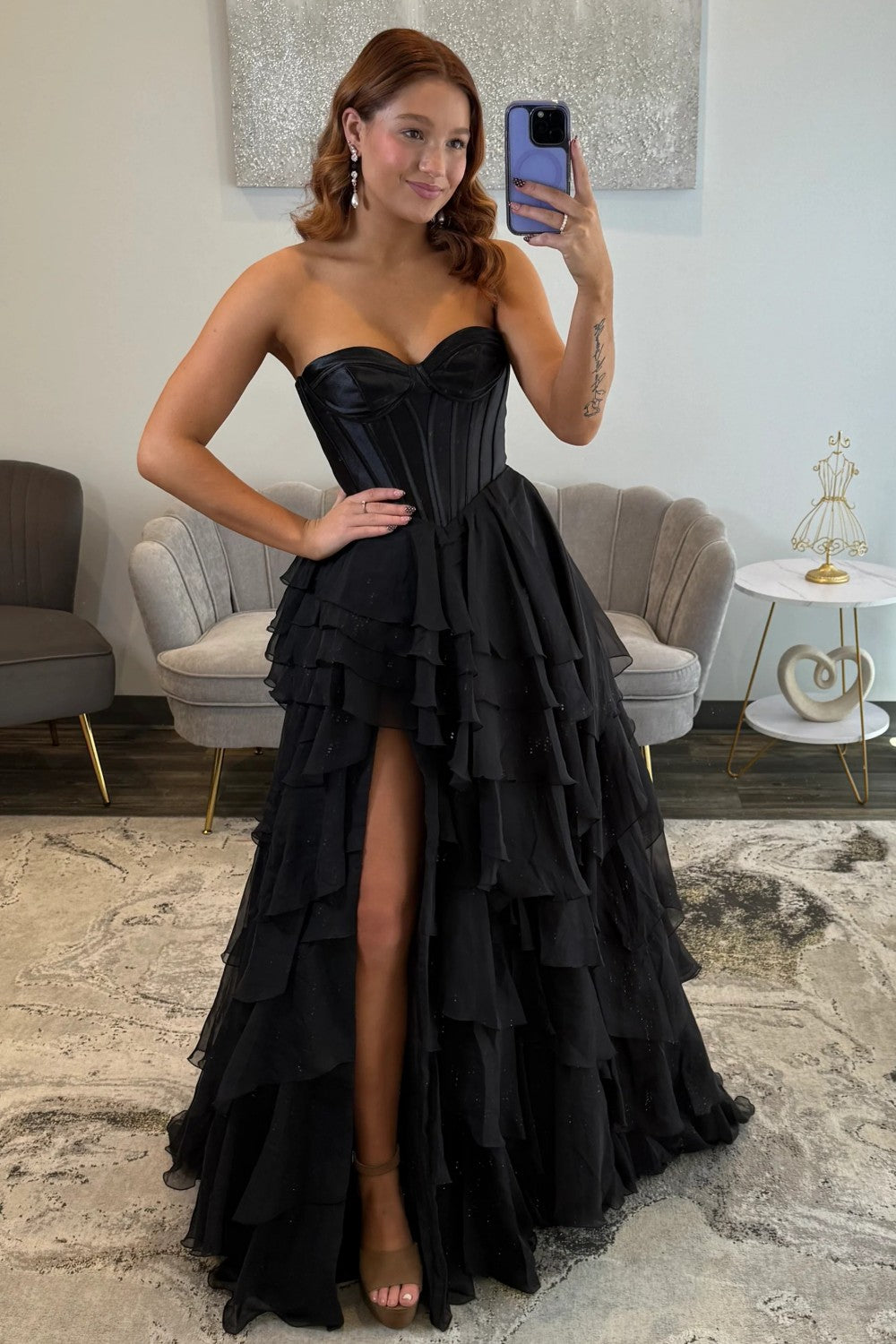 Chic Black Sweetheart Lace Up Corset Prom Gown With Ruffle Skirt