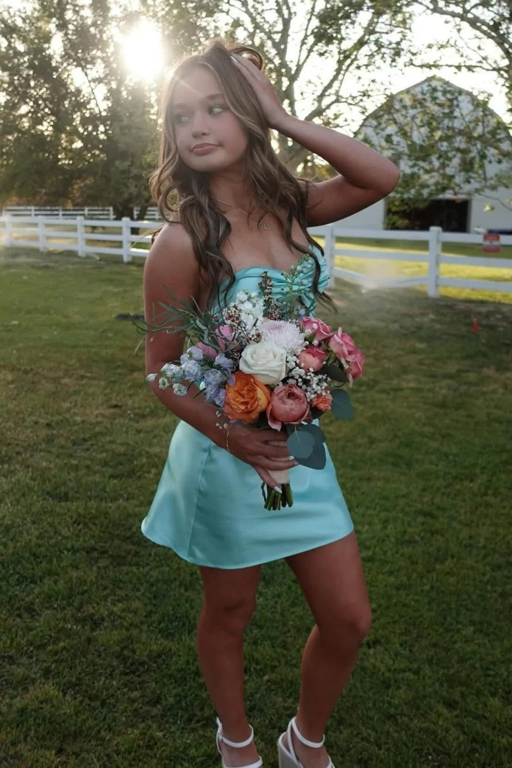 Chic Mint Green Satin Bodycon Short Homecoming Dress with Twist Front