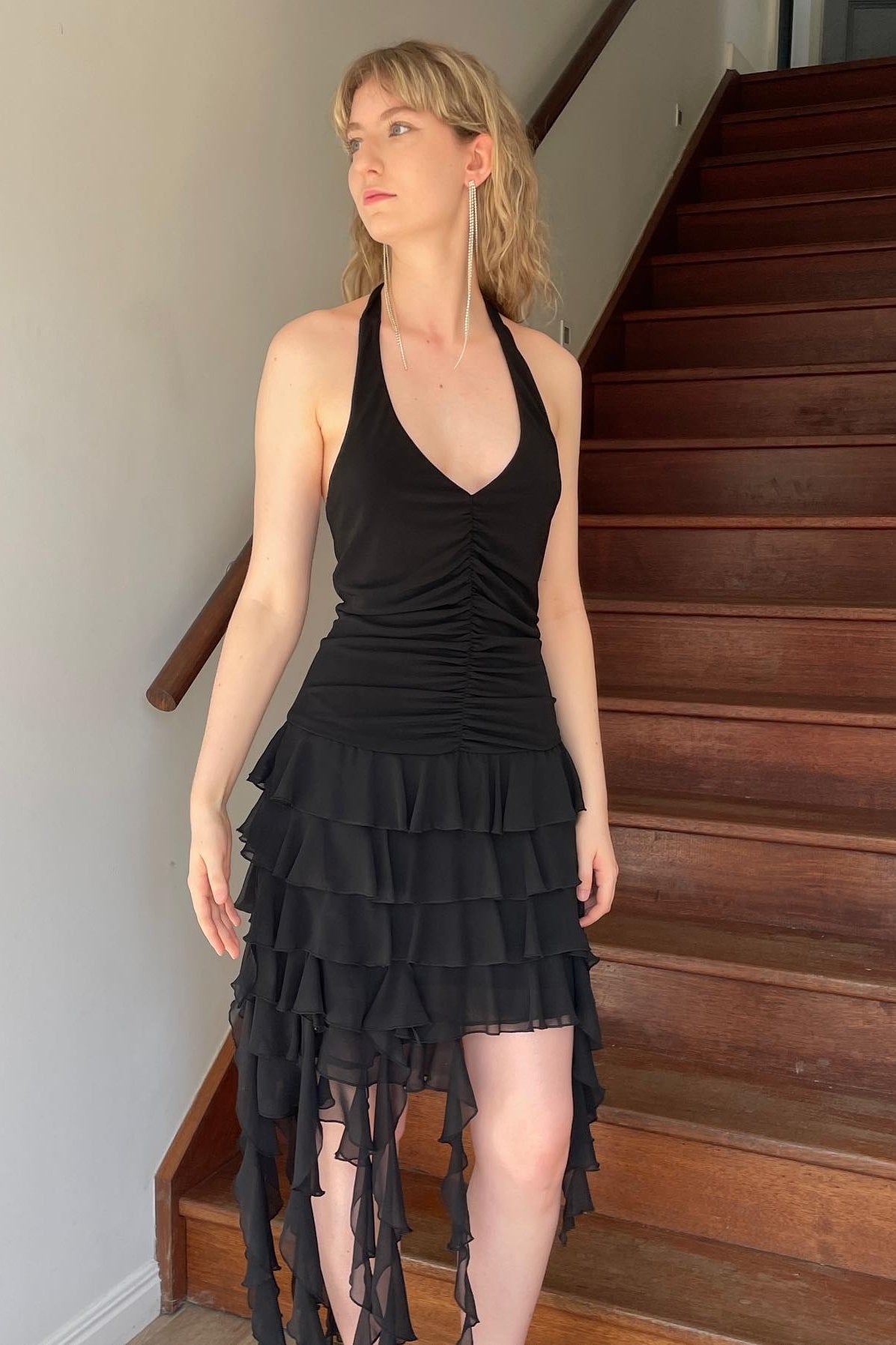 Chic Sheath Halter Neck Black Short Party Dress with Ruffles