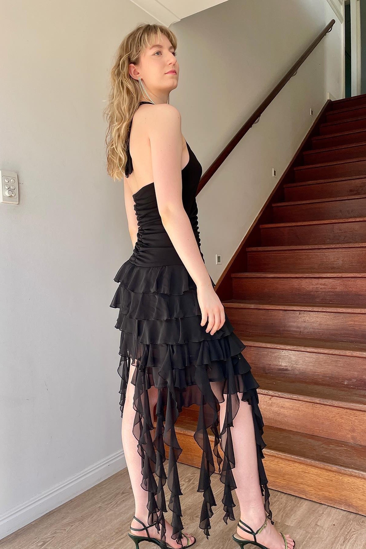 Chic Sheath Halter Neck Black Short Party Dress with Ruffles