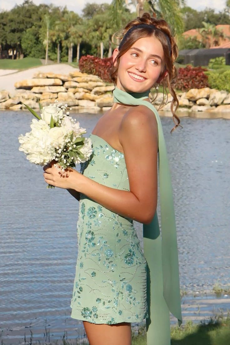 Pretty Sheath Strapless Light Pink Short Homecoming Dress with Embroidery Sequins