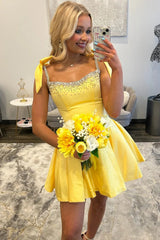 Cute A-Line Homecoming Dress with Rhinestone Bodice and Bow Straps