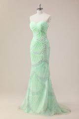 Mint Green Sweetheart Neckline Mermaid Gown Featuring Ruched Bodice and Elegant Beading for Prom