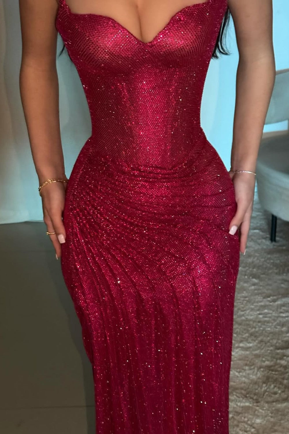Dark Red Glitter Bodycon Homecoming Dress with Sweetheart Neck Spaghetti Straps Ruched Side Slit