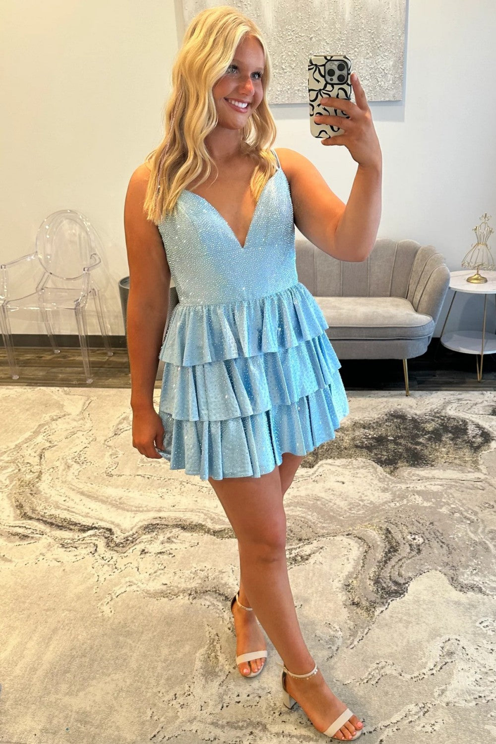 Glamorous A-Line Spaghetti Straps Short Tiered Sparkly Homecoming Dress