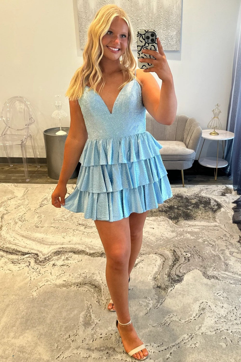 Glamorous A-Line Spaghetti Straps Short Tiered Sparkly Homecoming Dress
