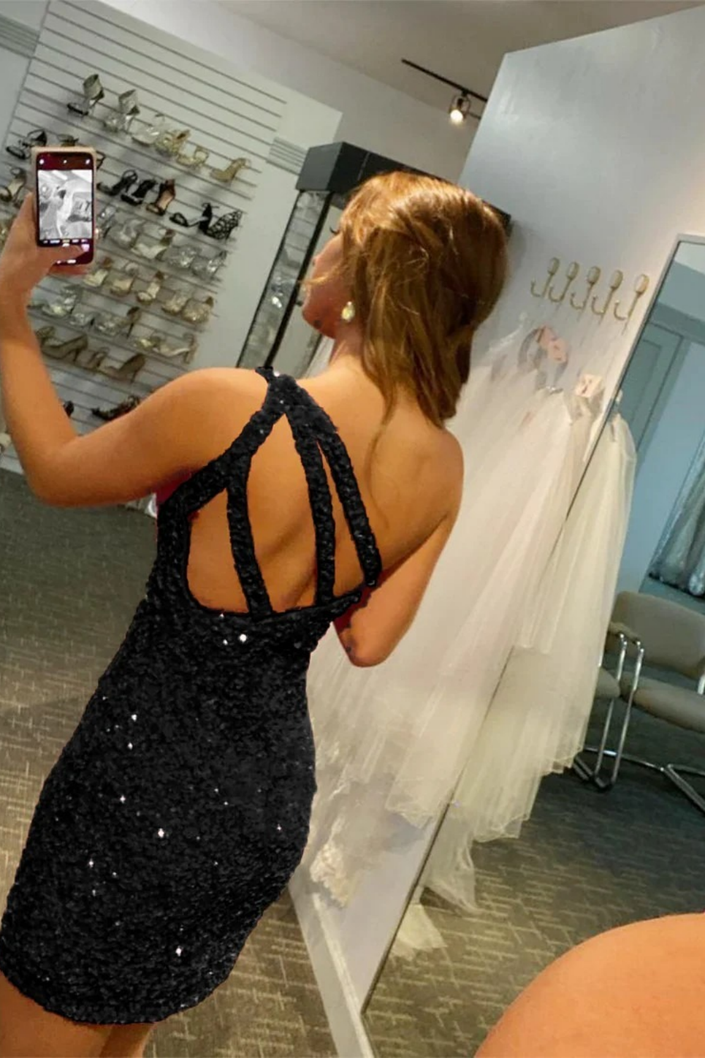 Furlla Women Glitter Black One-Shoulder Sequin Homecoming Dress with Fitted Skirt Furlla Official Furlla Women Glitter Black One-Shoulder Sequin Homecoming Dress with Fitted Skirt Furlla Official