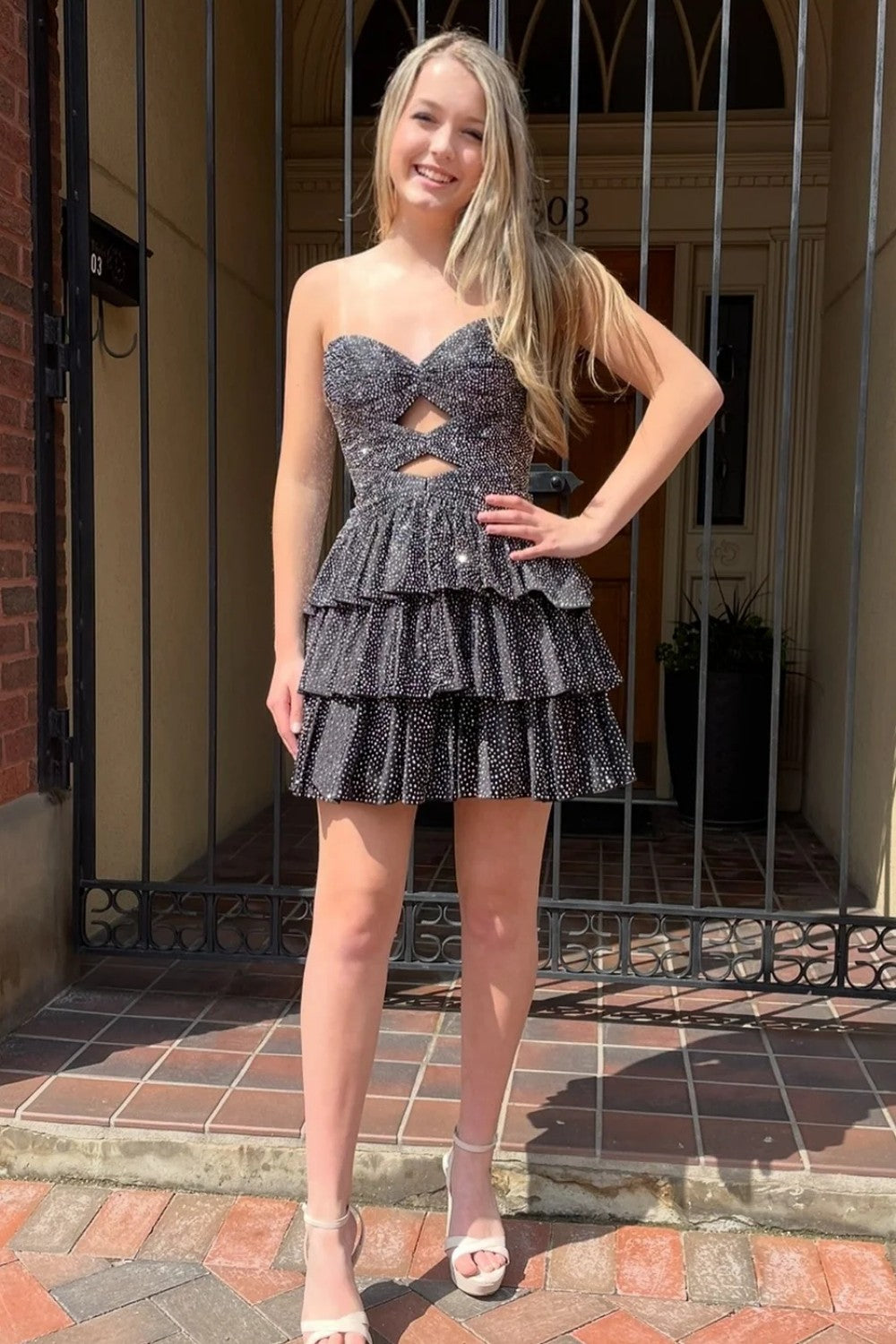 Furlla Women Gorgeous A-Line Sweetheart Lace Up Short Tiered Beaded Homecoming Dress – Furlla Official