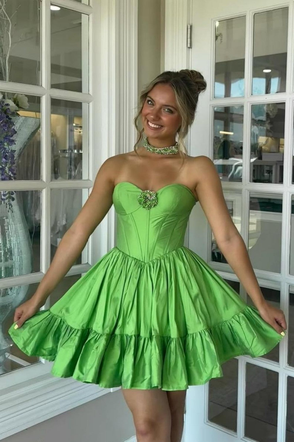 Furlla Women Green A-Line Strapless Corset Homecoming Dress with Beaded Brooch Furlla Official Furlla Women Green A-Line Strapless Corset Homecoming Dress with Beaded Brooch Furlla Official