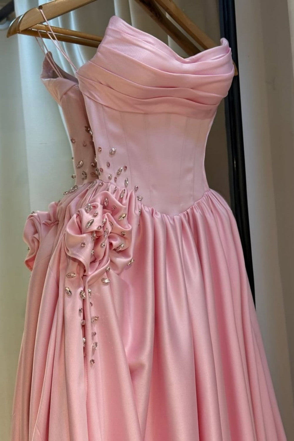 Furlla Women Pale Pink Satin Strapless Homecoming Dress with Rhinestone 3D Flower and High Slit Furlla Official Furlla Women Pale Pink Satin Strapless Homecoming Dress with Rhinestone 3D Flower and High Slit Furlla Official