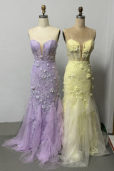 Romantic Lace Strapless Prom Gown with 3D Floral Appliqué and Tulle Skirt
