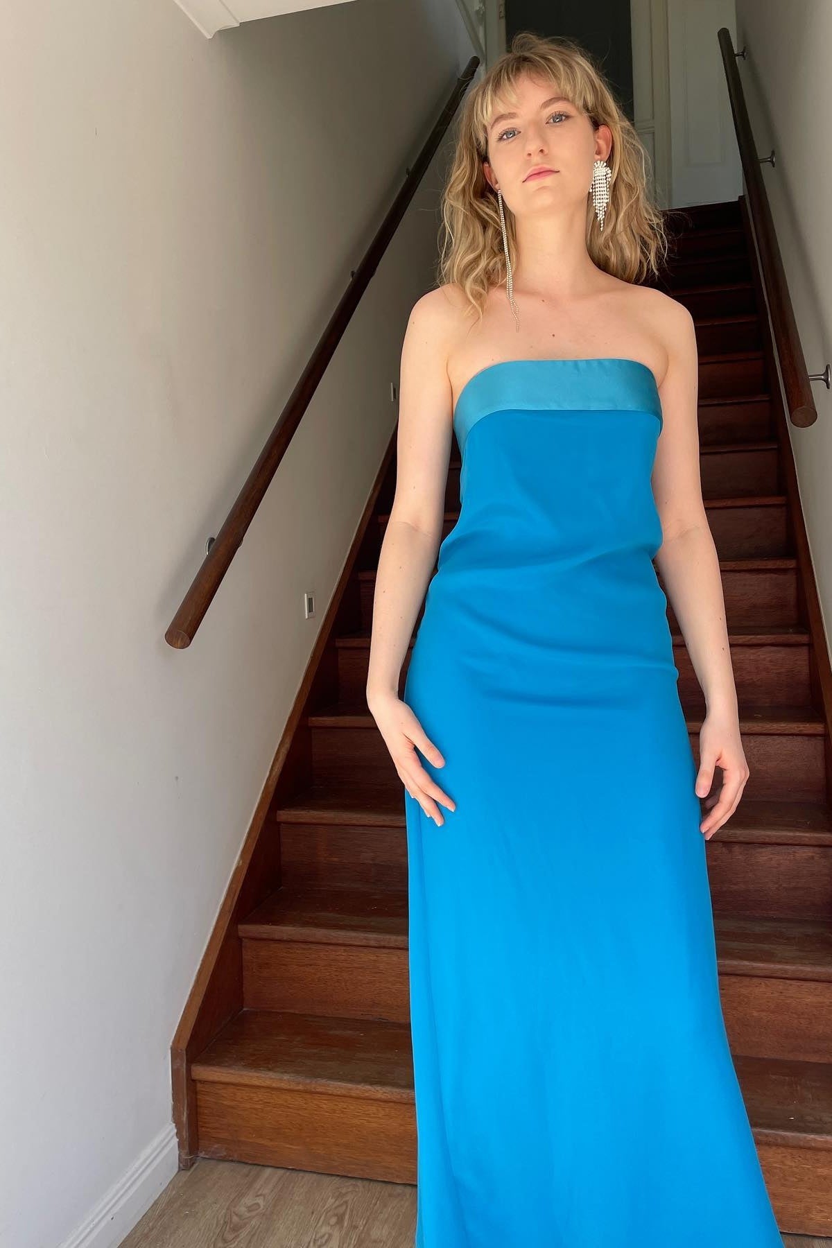 Furlla Woman Blue Tea Length Party Dress Simple Sheath Strapless Formal