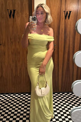 Sleek Pastel Yellow Off-Shoulder Mermaid Silhouette Prom Dress