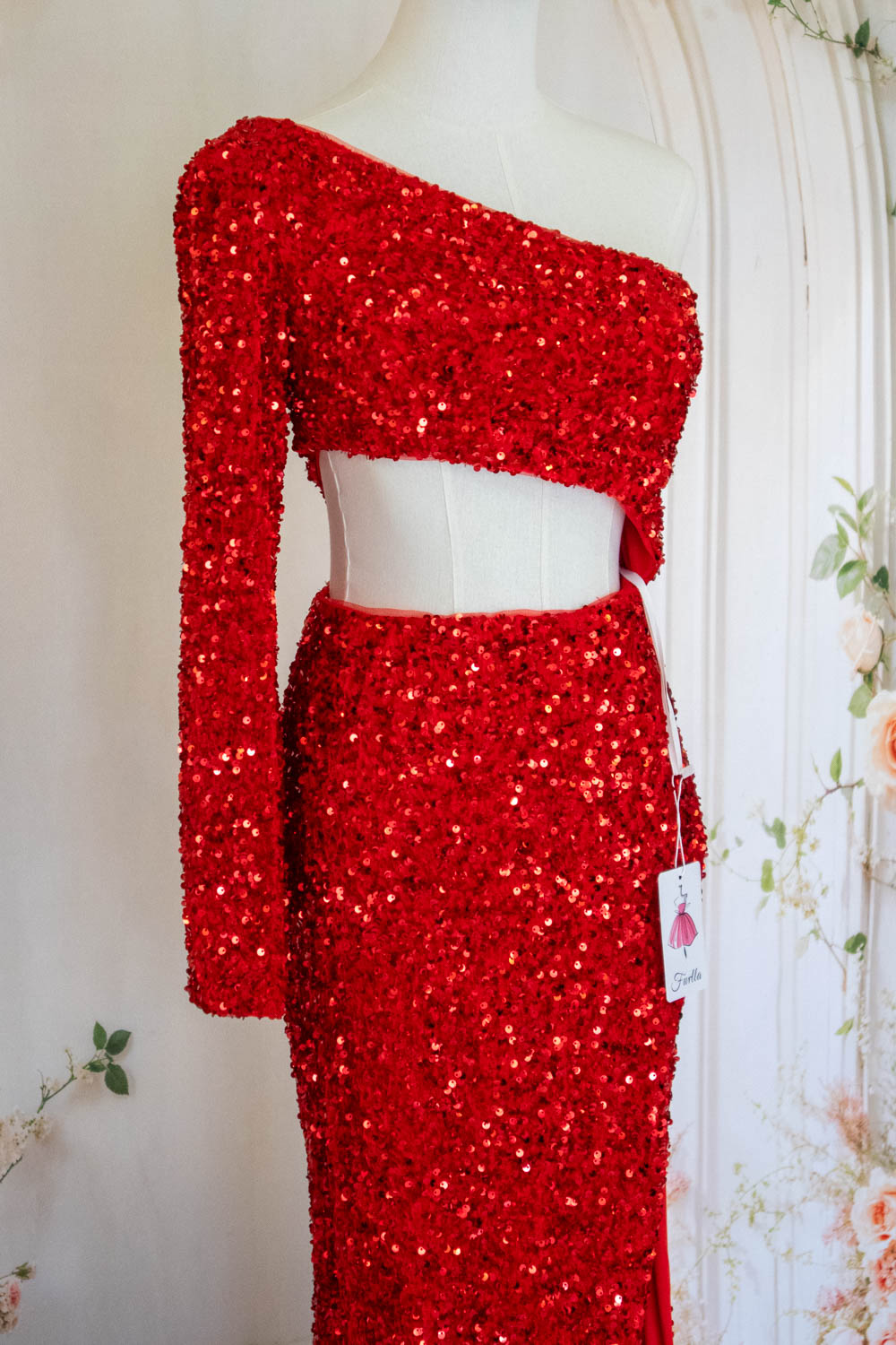 Stylish Mermaid One Shoulder Red Sequins Long Prom Dress with Keyhole