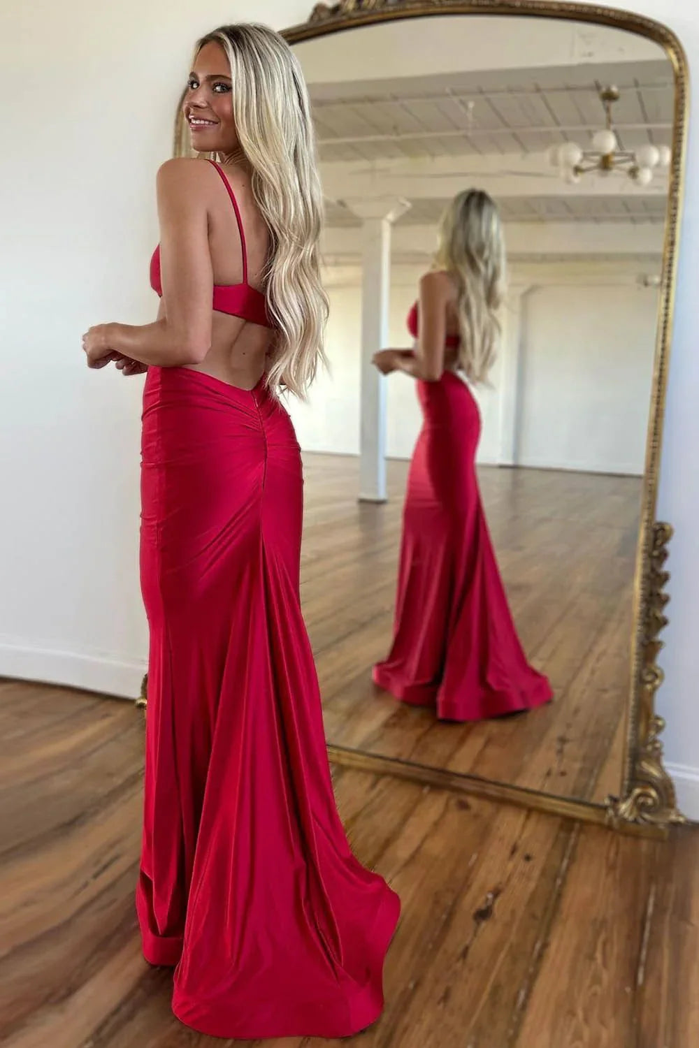 Fashion Mermaid Spaghetti Straps Red Long Prom Dress with Open Back