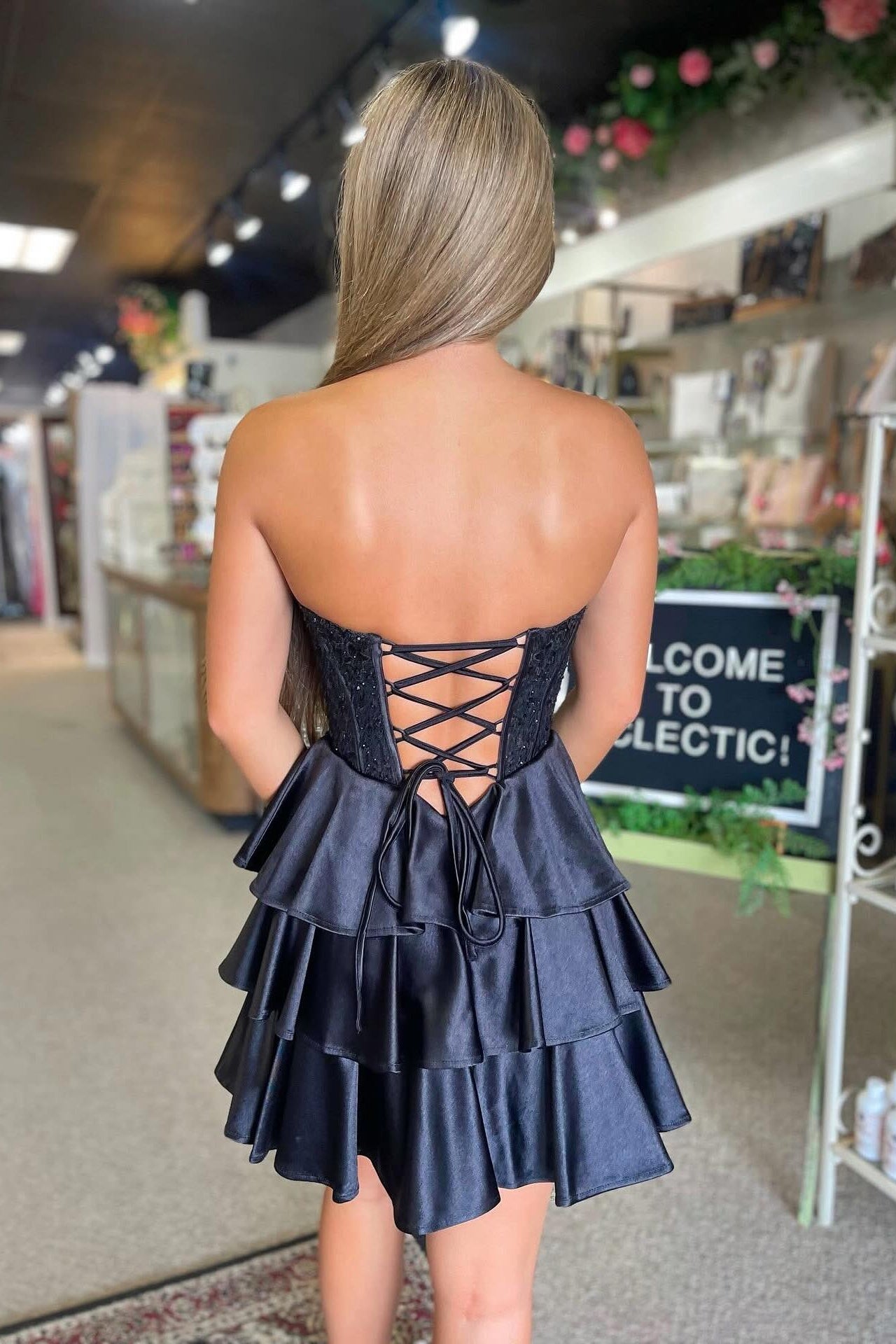 Elegant Sweetheart Homecoming Dress with Lace Corset Bodice and Tiered Skirt